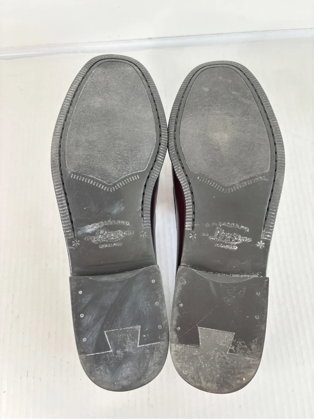 G.H. Bass & Co. Weejuns Larkin Tassel Loafers Mens Shoe Size 10 Burgundy Leather